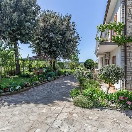 Vila Novela By Istrialux *