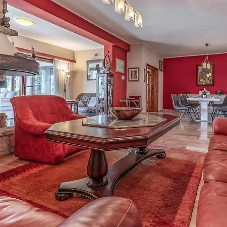 Novela By Istrialux *