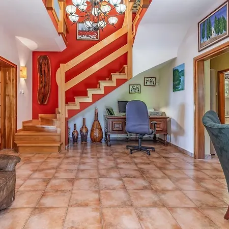 Novela By Istrialux * Pula