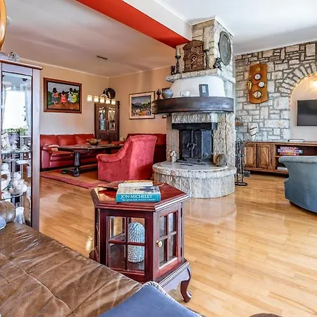 Novela By Istrialux Вілла