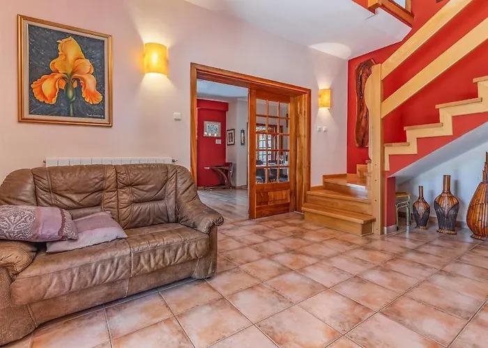 Villa Novela By Istrialux